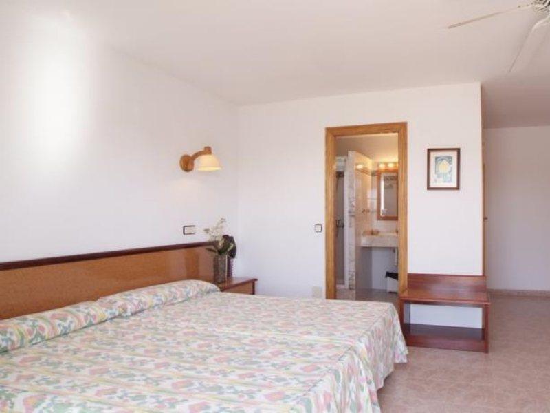 Hostal De La Caravel-La Cala D´Or المظهر الخارجي الصورة