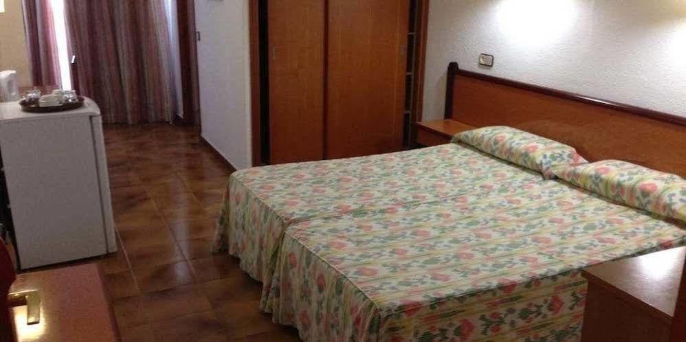 Hostal De La Caravel-La Cala D´Or المظهر الخارجي الصورة